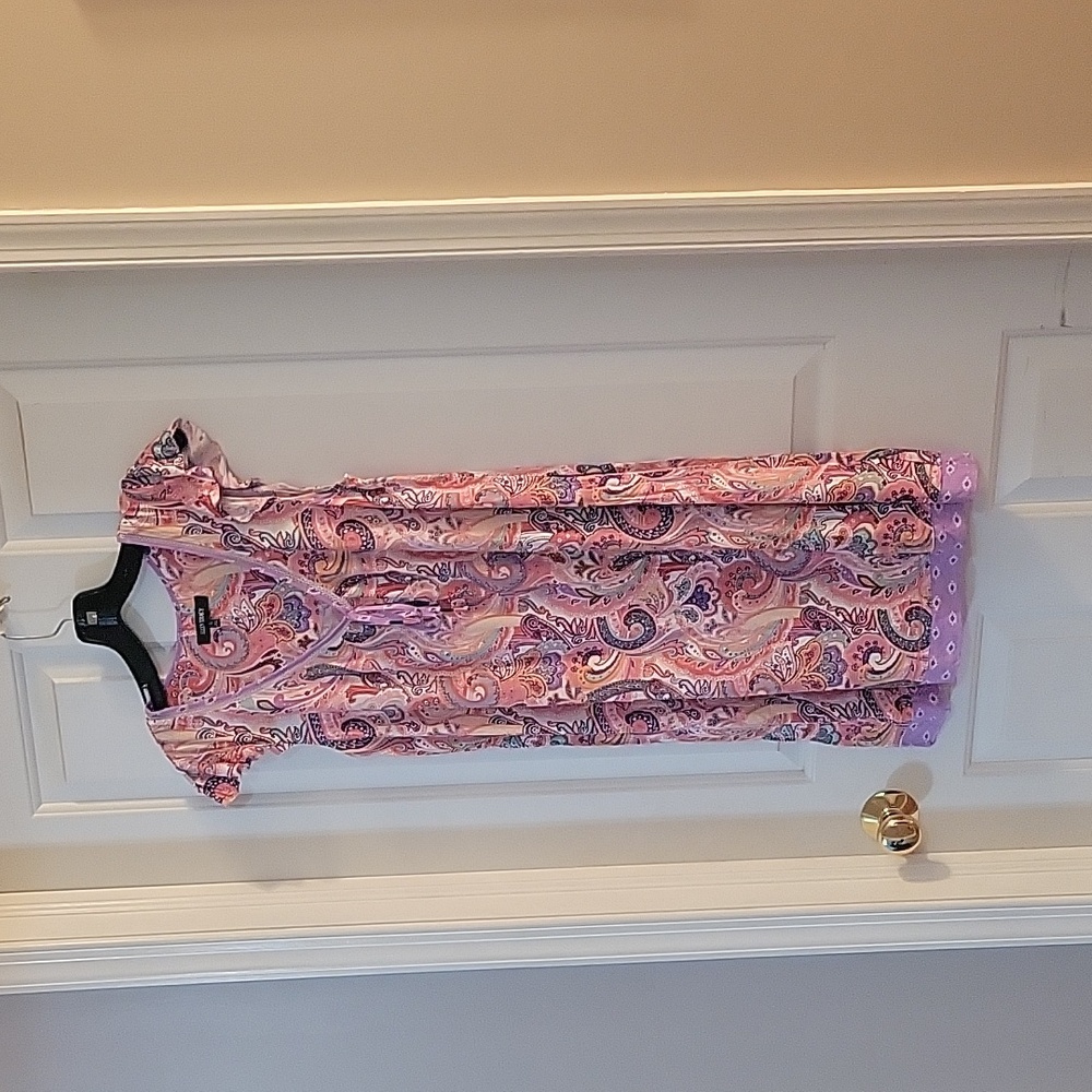 Ellen Tracy peach and purple paisley sleep dress small